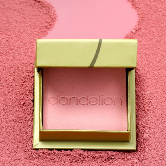 Benefit Dandelion Blush - Picture 3 of 6
